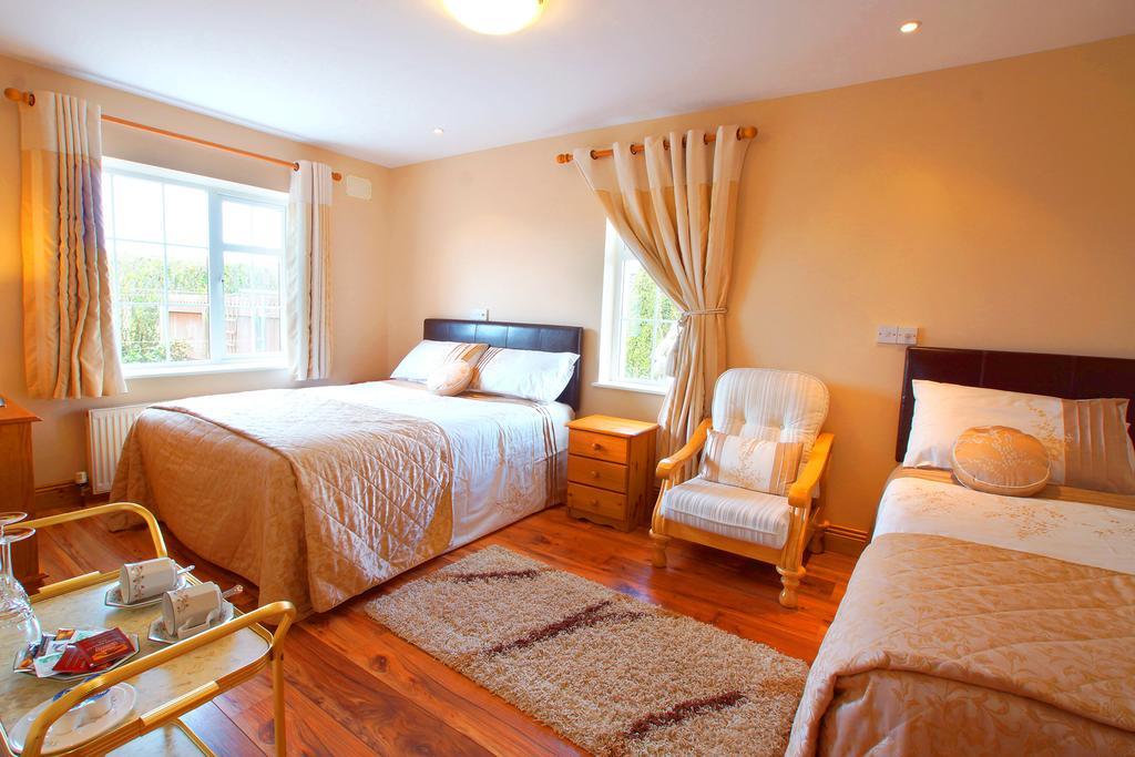 Hillcrest View Bed & Breakfast Kilrush Oda fotoğraf