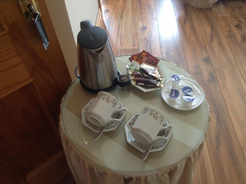 Hillcrest View Bed & Breakfast Kilrush Oda fotoğraf
